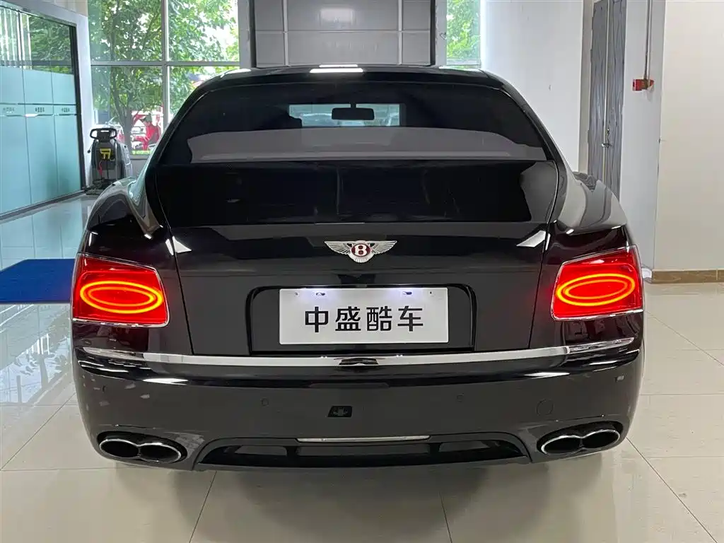 Bentley Flying Spur 2014 — фото 26