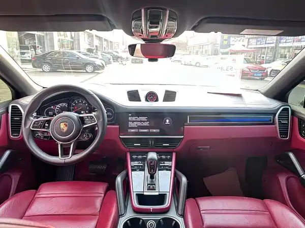 Porsche Cayenne 2023