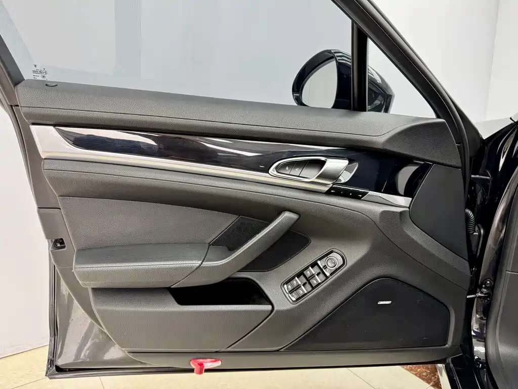 Porsche Panamera 2016 — фото 9
