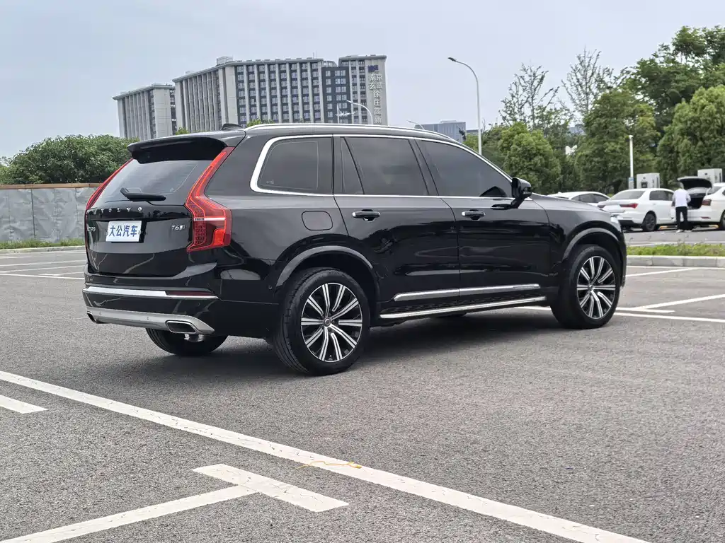 Volvo XC90 2021 — фото 19