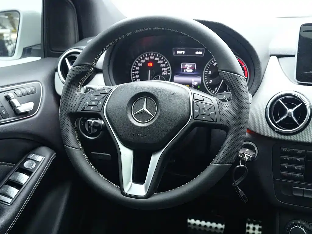 Mercedes-Benz B-Class 2014 — фото 9