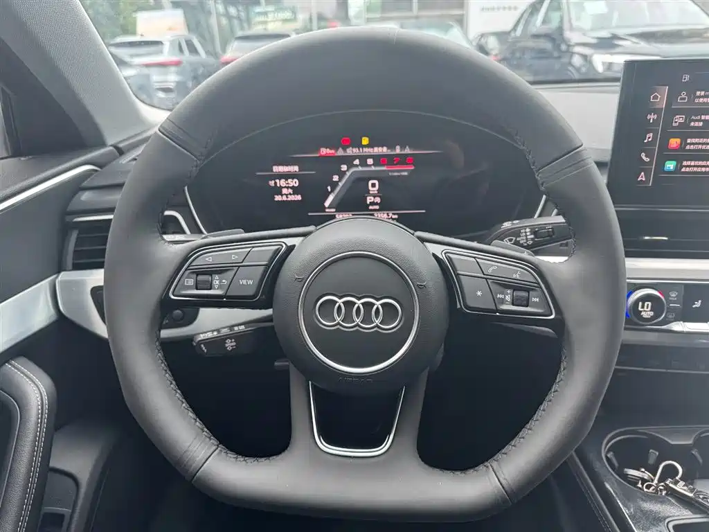 Audi A4L 2022 — фото 14