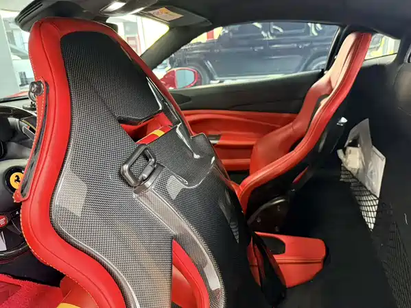 Ferrari F8 2019
