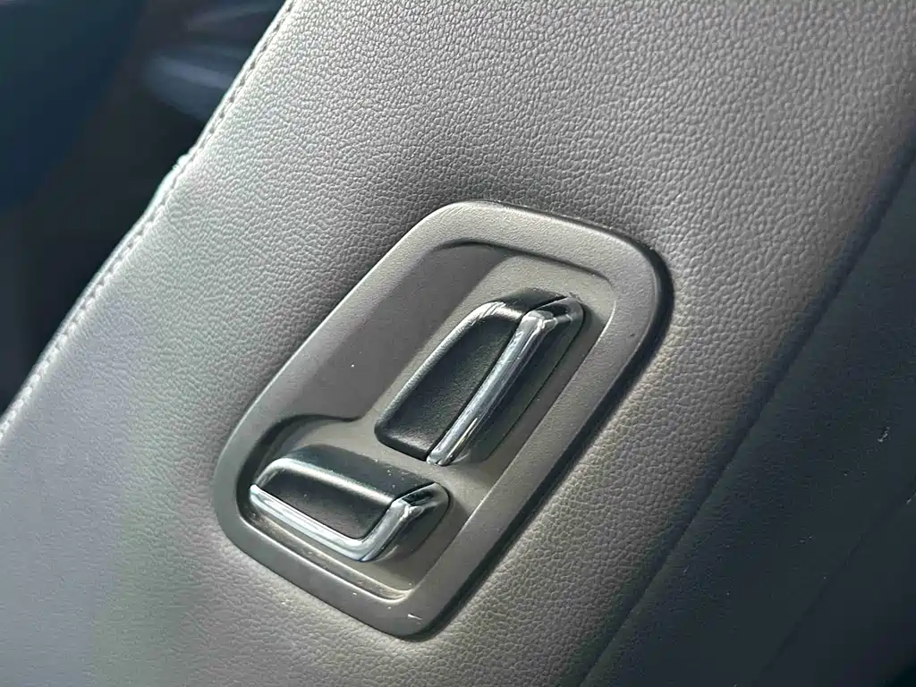 Volkswagen Passat PHEV 2021 — фото 10