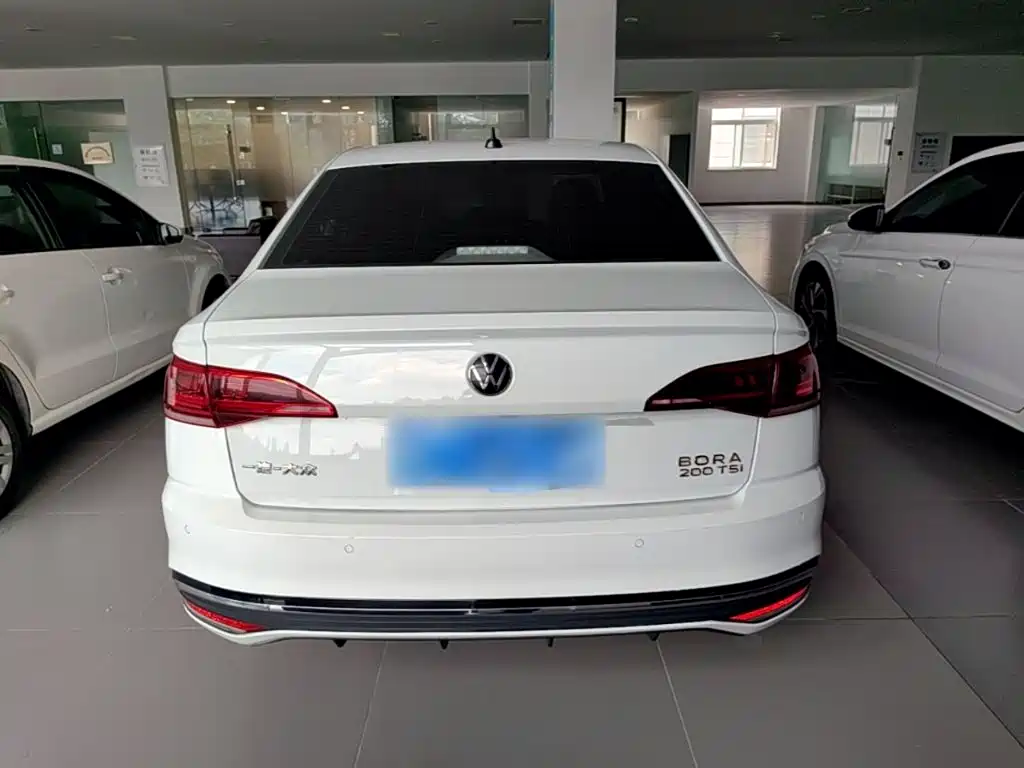 Volkswagen Bora 2023
