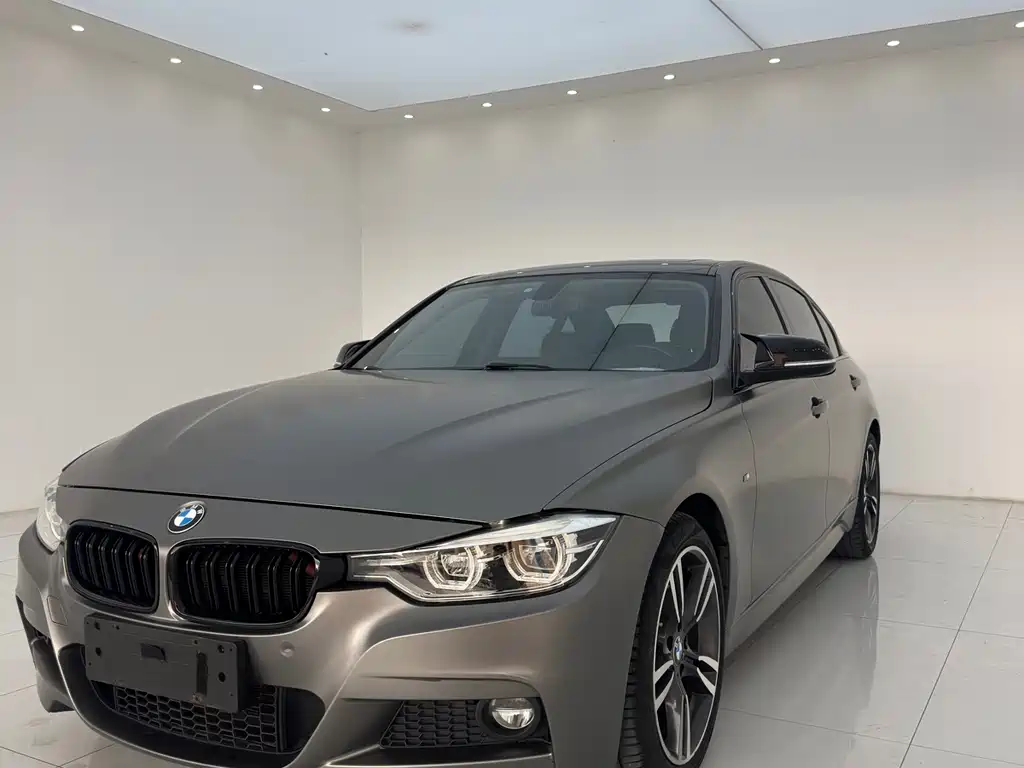BMW 3 Series 2018 — фото 1