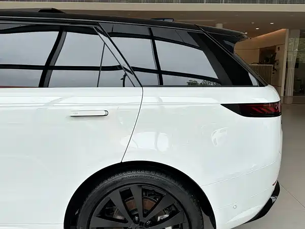 Land Rover Range Rover Sport 2026