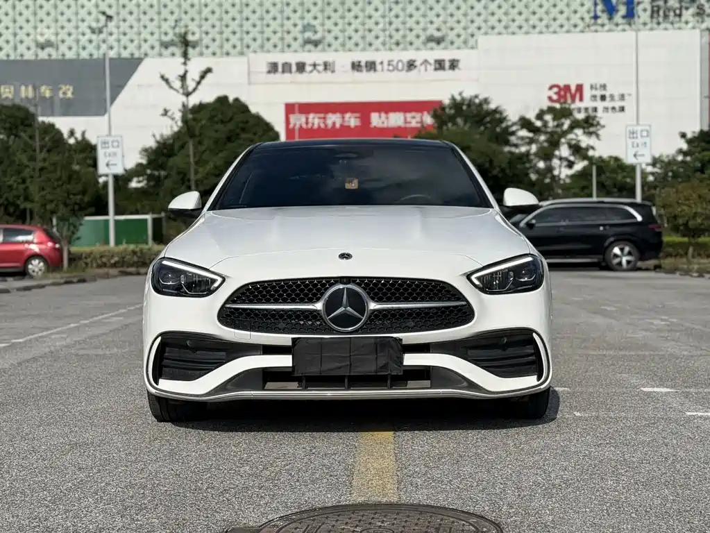Mercedes-Benz C-Class 2023 — фото 3