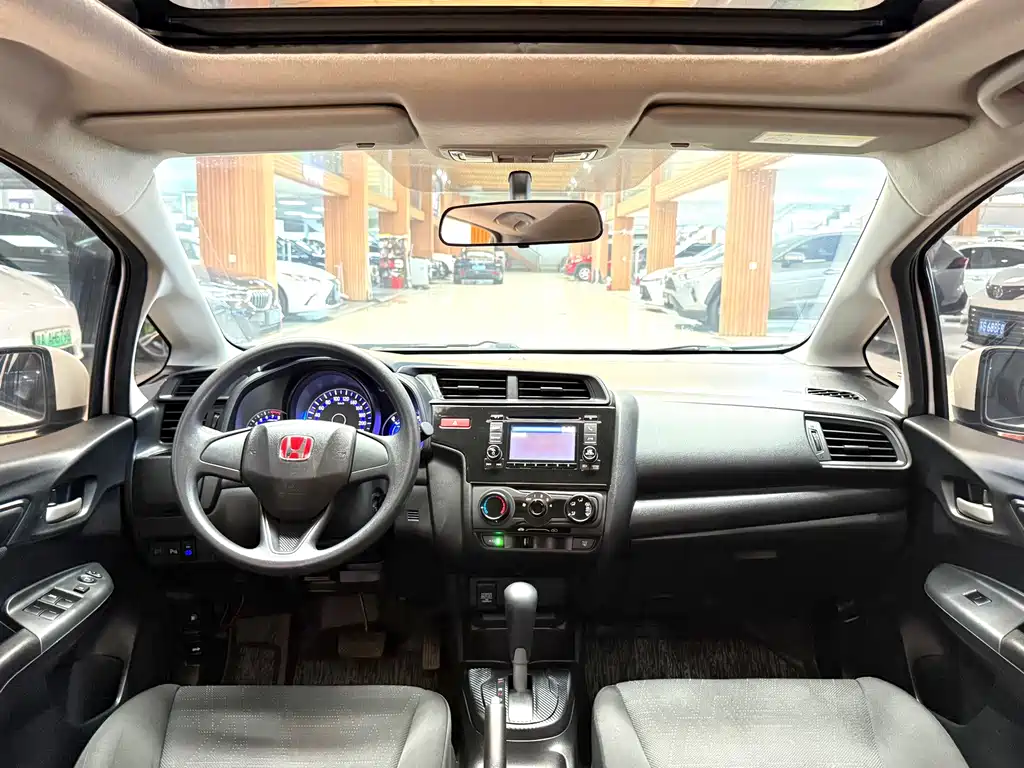 Honda Fit 2017 — фото 14