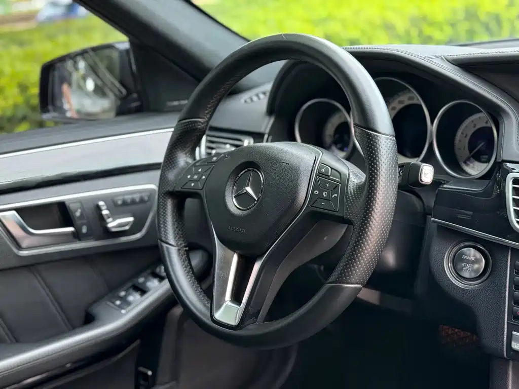 Mercedes-Benz E-Class 2014 — фото 20