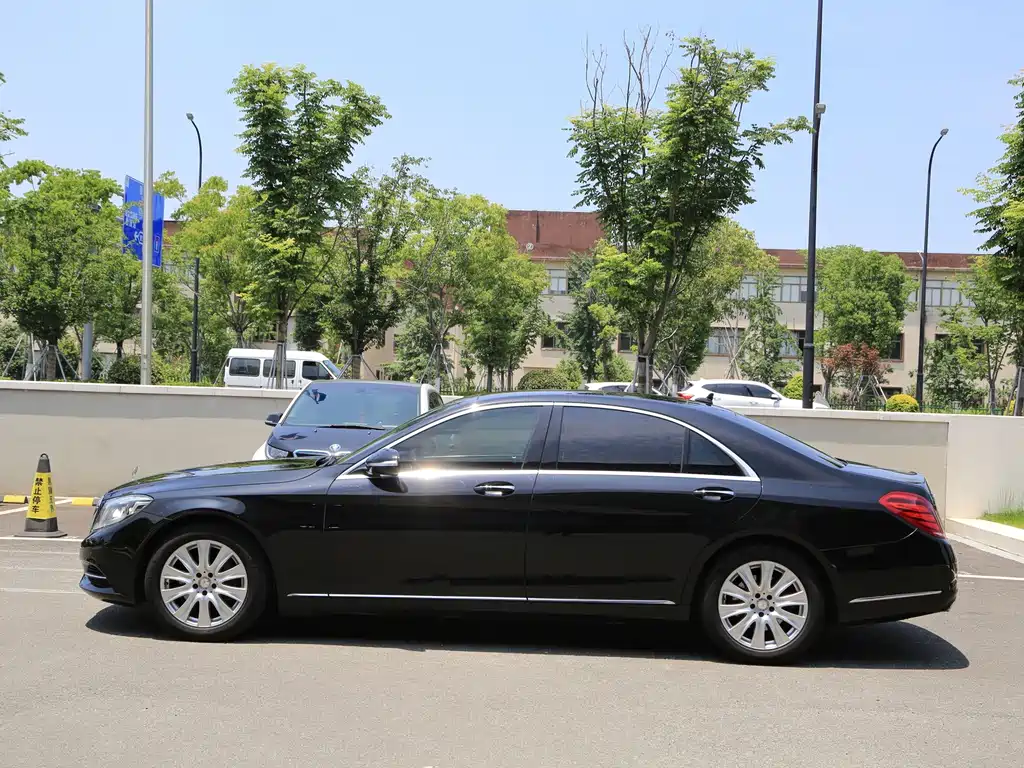 Mercedes-Benz S-Class 2015 — фото 18
