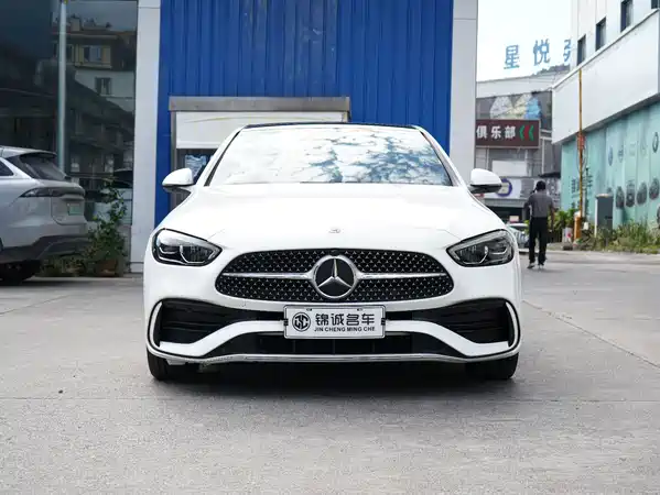 Mercedes-Benz C-Class 2021