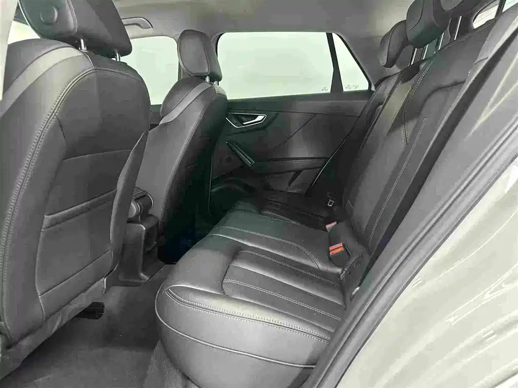 Audi Q2L 2022