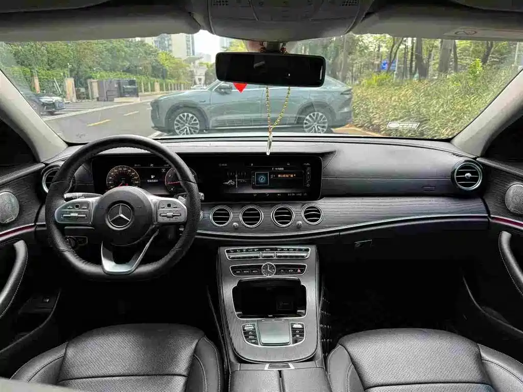 Mercedes-Benz E-Class 2020 — фото 7