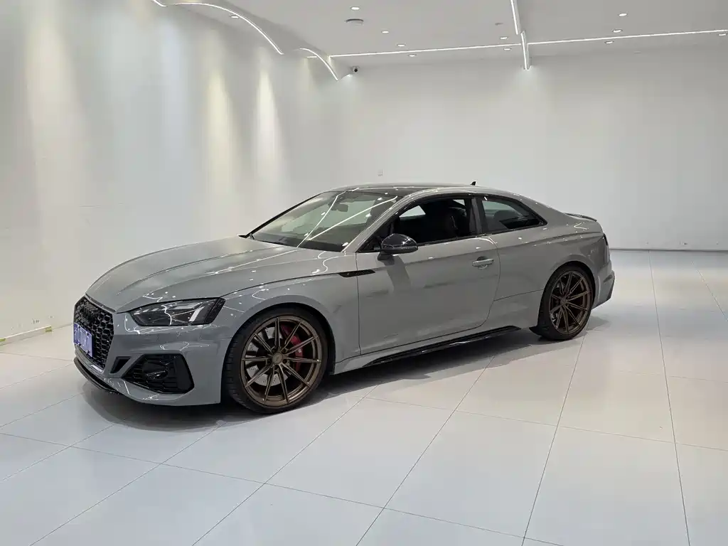 Audi RS 5 2023 — фото 1