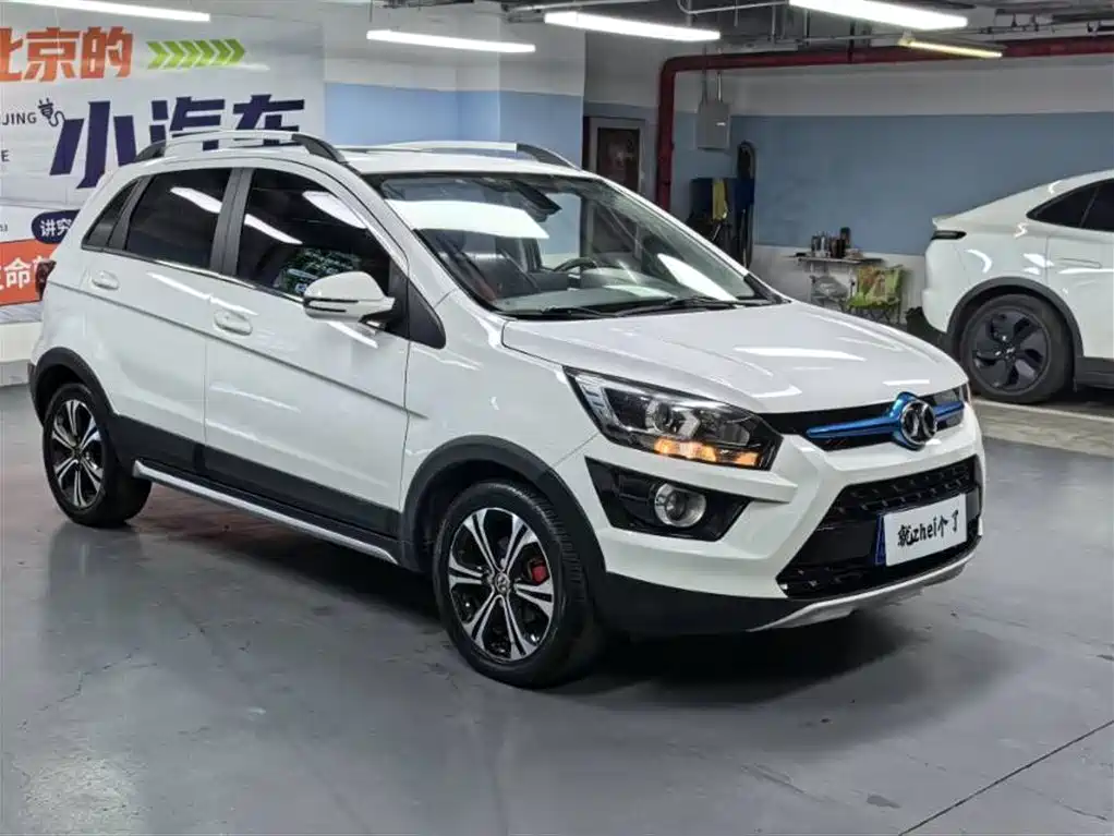 BAIC New Energy EX 2016 — фото 2