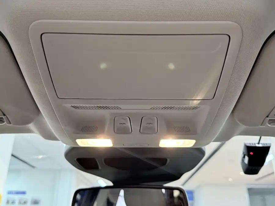 Ford Escape 2020 — фото 19