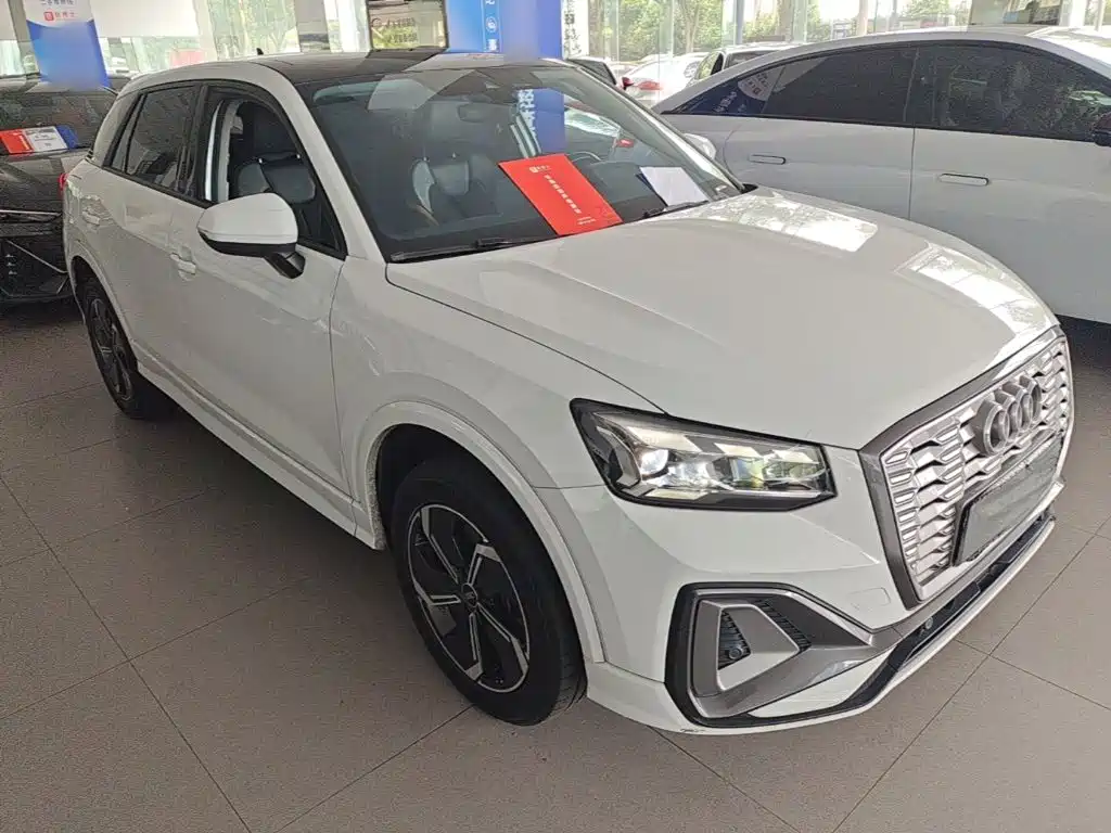 Audi Q2L E-Tron 2022