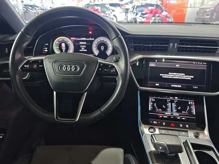 Audi A6L New Energy 2022 — фото 12