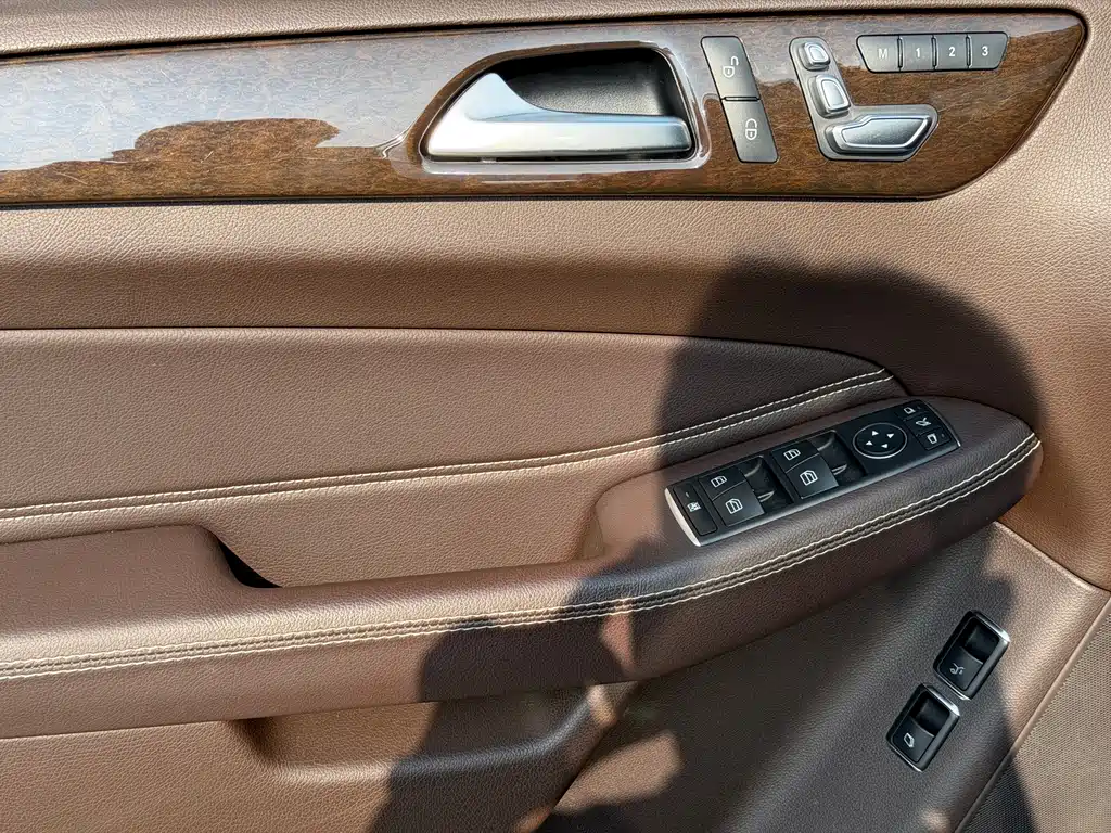 Mercedes-Benz GLS 2017 — фото 14