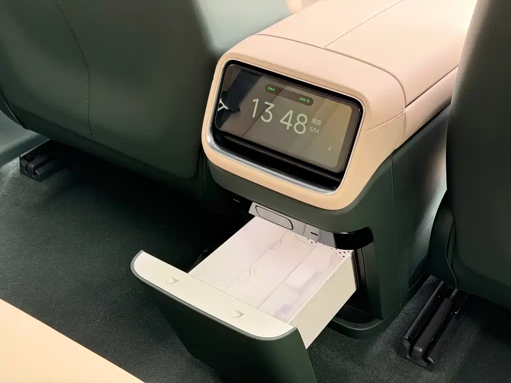 Xiaomi YU7 2025 — фото 10