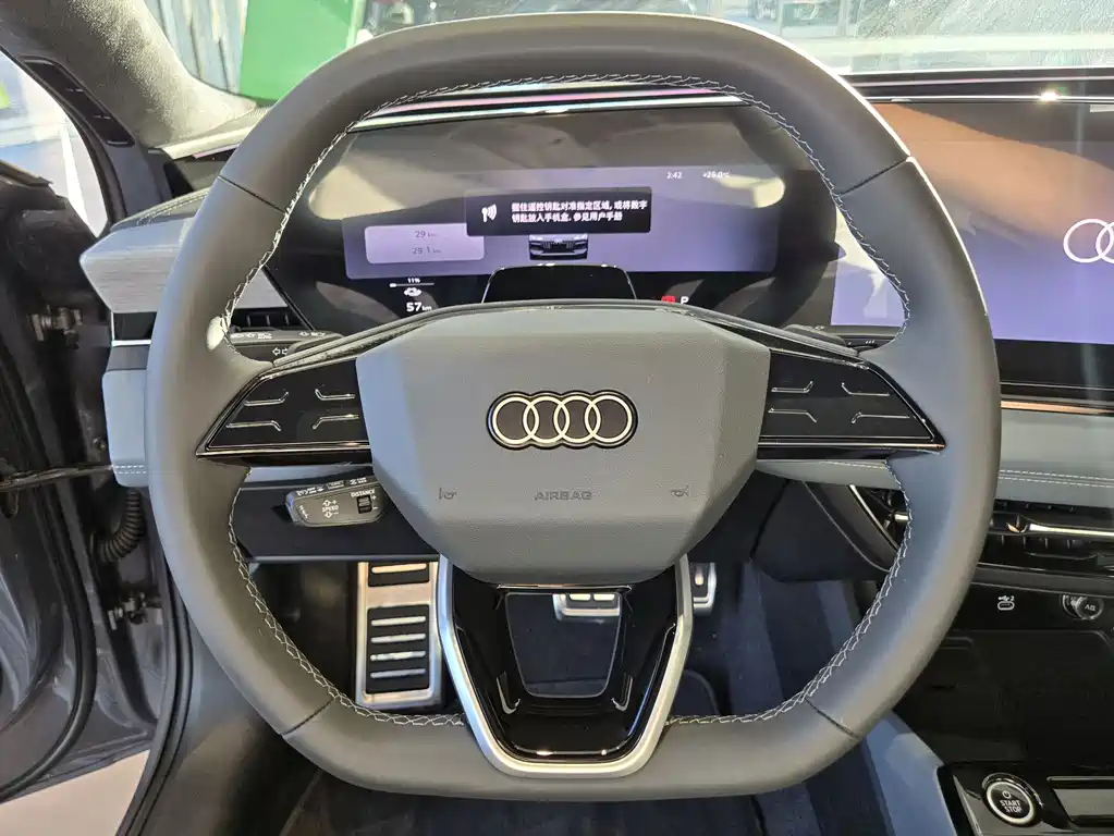 Audi A6L e-tron — фото 10