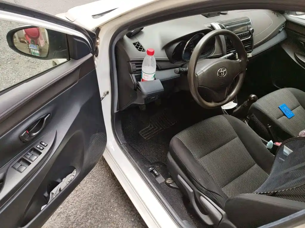 Toyota Vios 2015 — фото 14