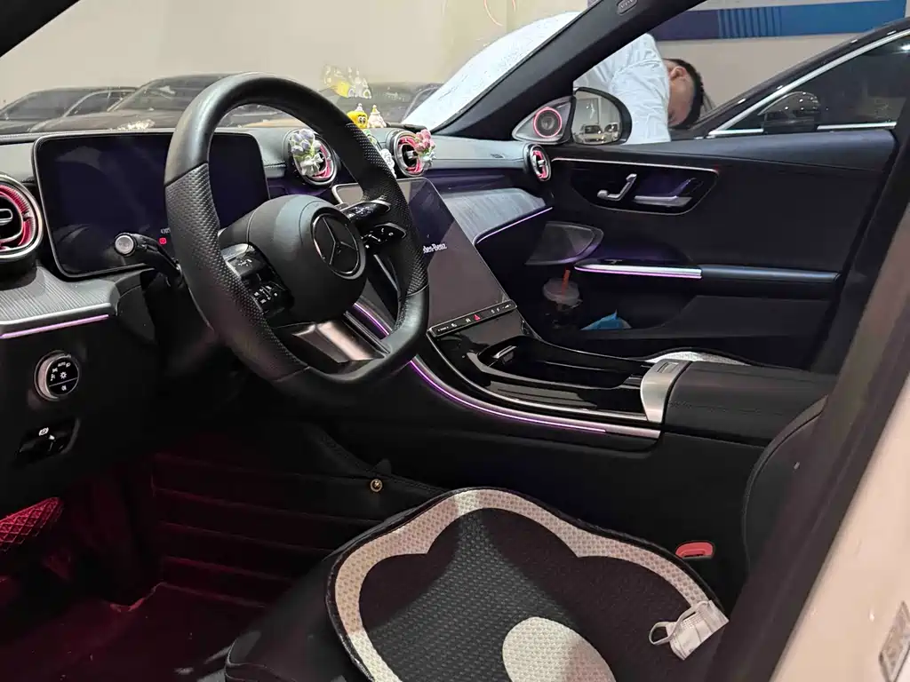 Mercedes-Benz C-Class 2022