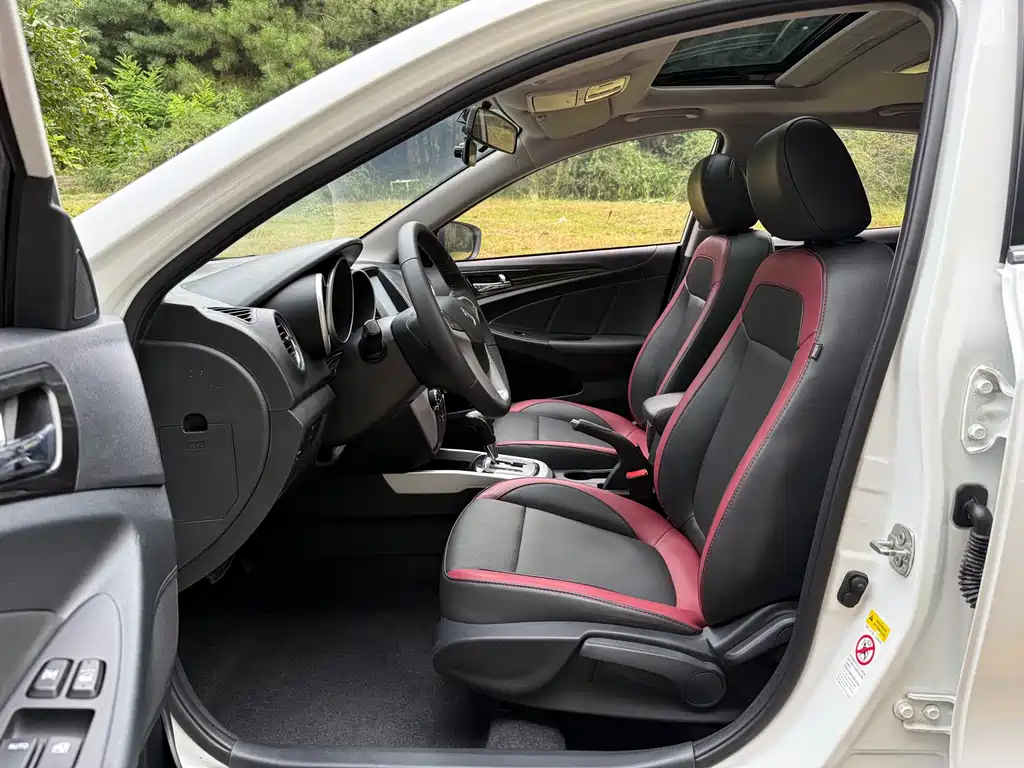 Changan Eado XT 2015