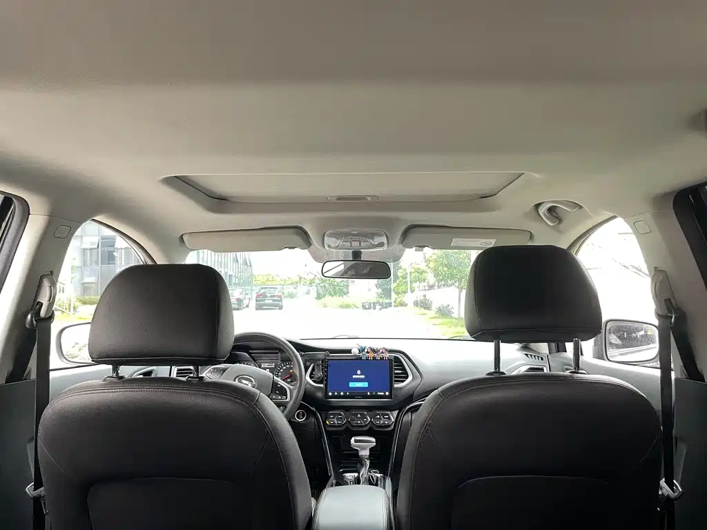 GAC Trumpchi GS4 2017 — фото 10