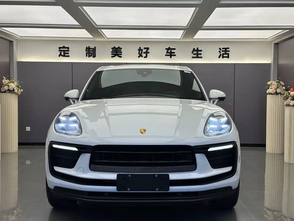 Porsche Macan 2023 — фото 2