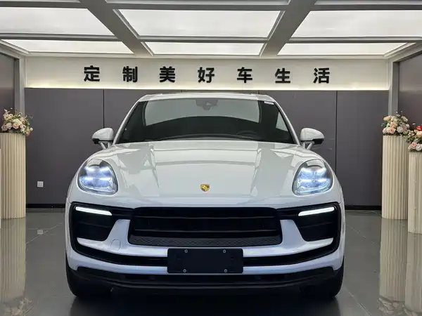 Porsche Macan 2023