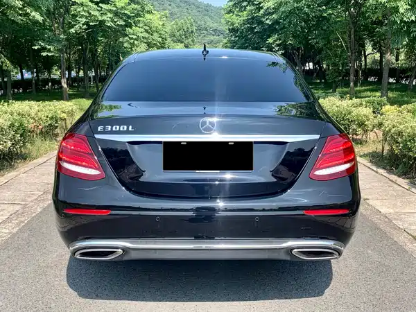 Mercedes-Benz E-Class 2018