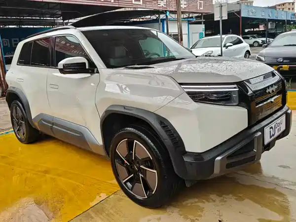 Fangchengbao Titanium 3 2025