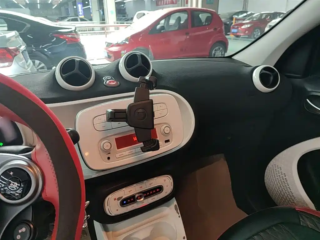 smart Forfour 2018 — фото 10