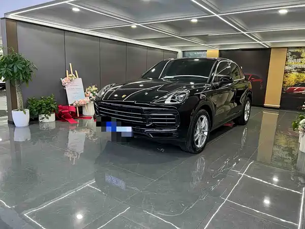 Porsche Cayenne 2022