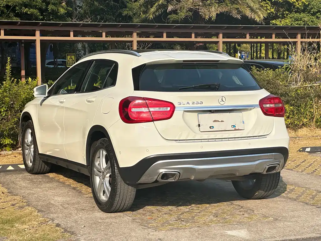 Mercedes-Benz GLA 2015 — фото 16