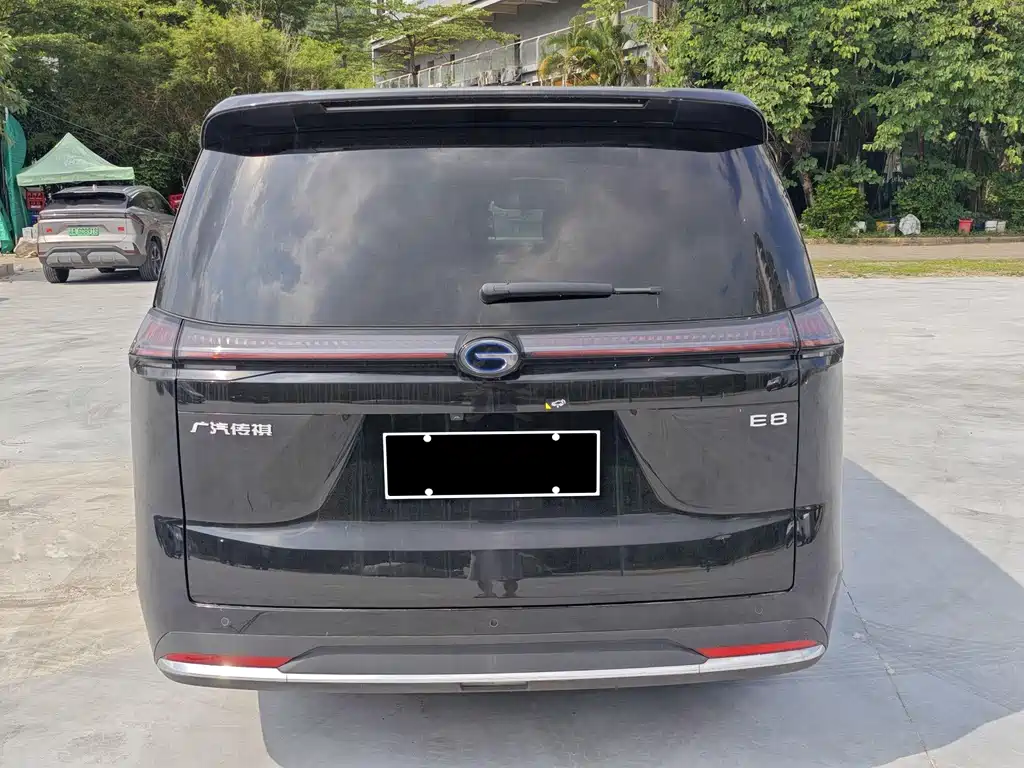 GAC Motor E8 PHEV 2024 — фото 10