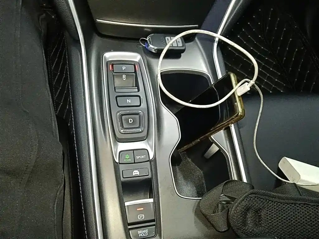 Honda Accord 2022 — фото 14