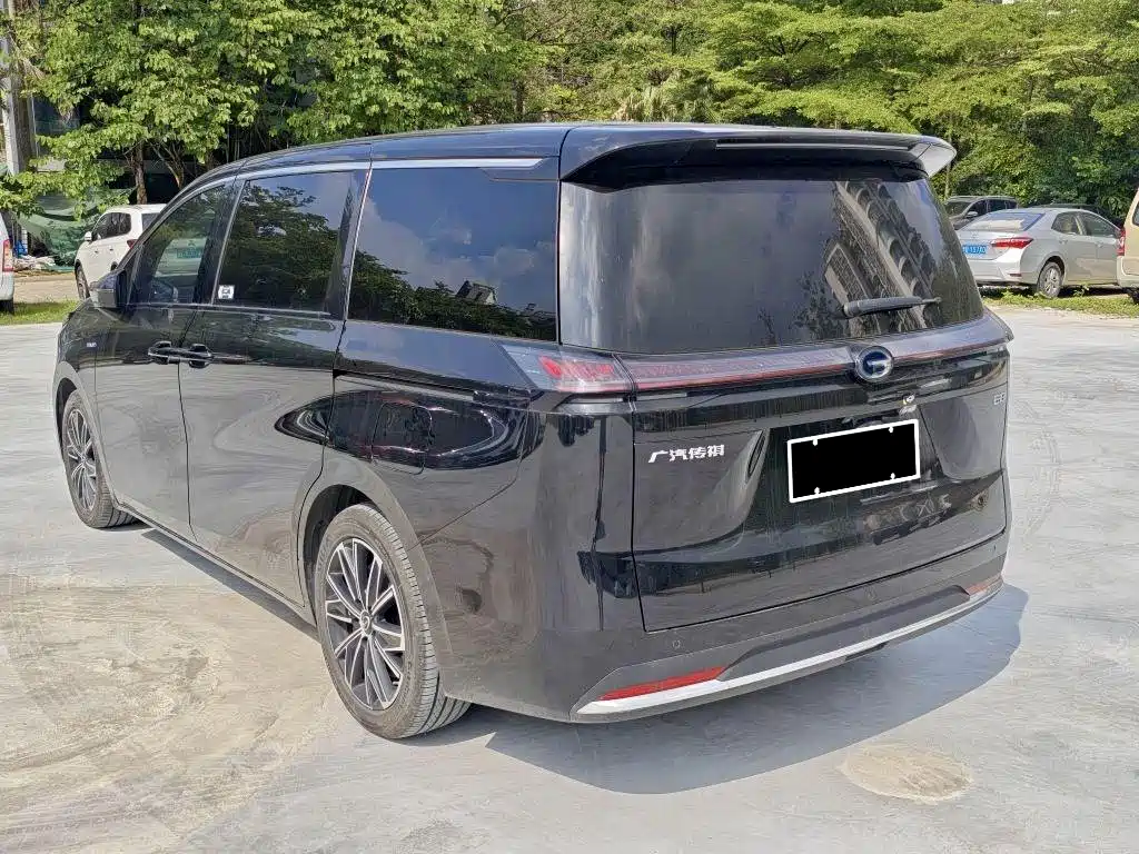 GAC Motor E8 PHEV 2024 — фото 9