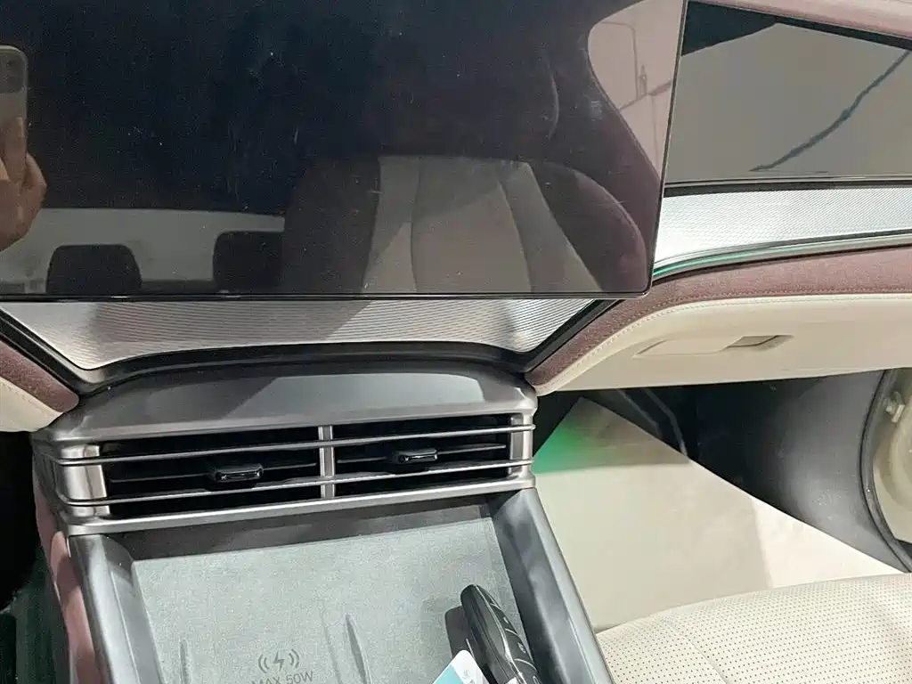 BYD Seal 07 DM-i 2025 — фото 11