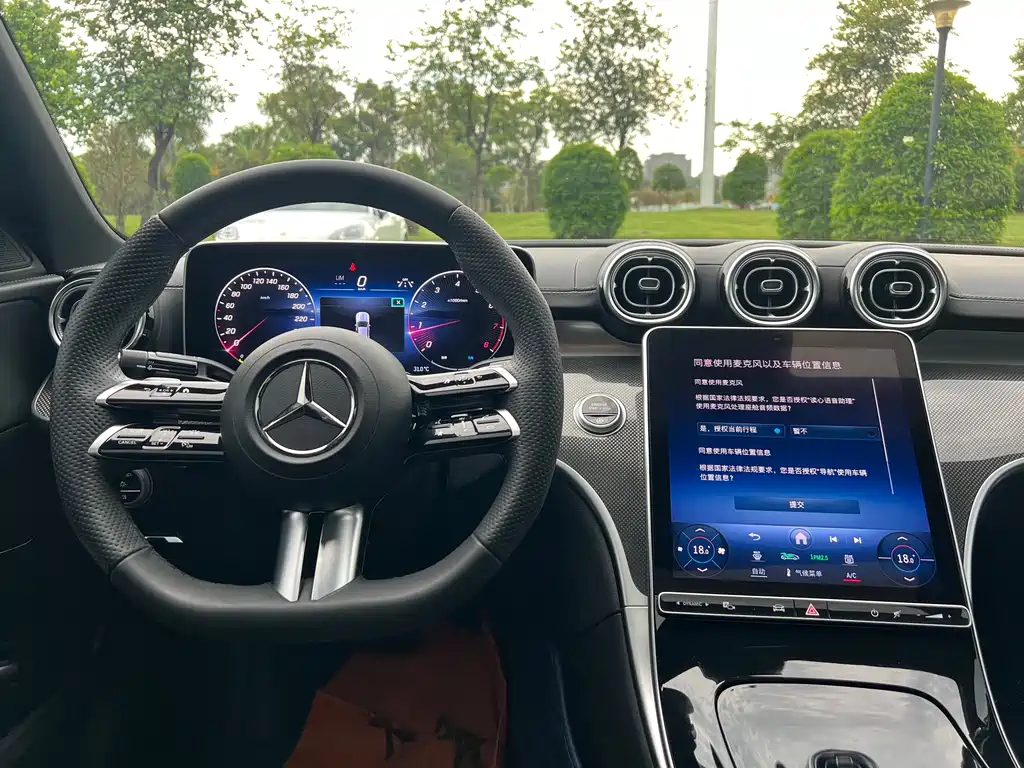 Mercedes-Benz C-Class 2023 — фото 12