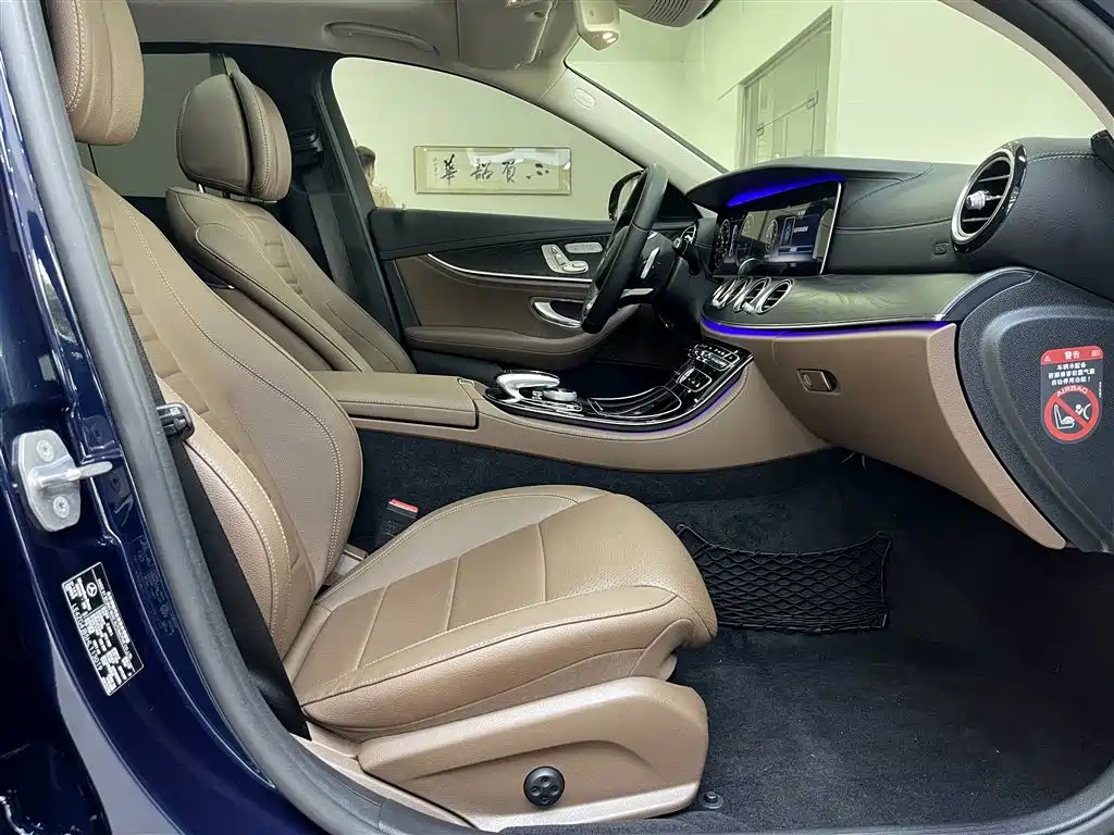 Mercedes-Benz E-Class 2017 — фото 13