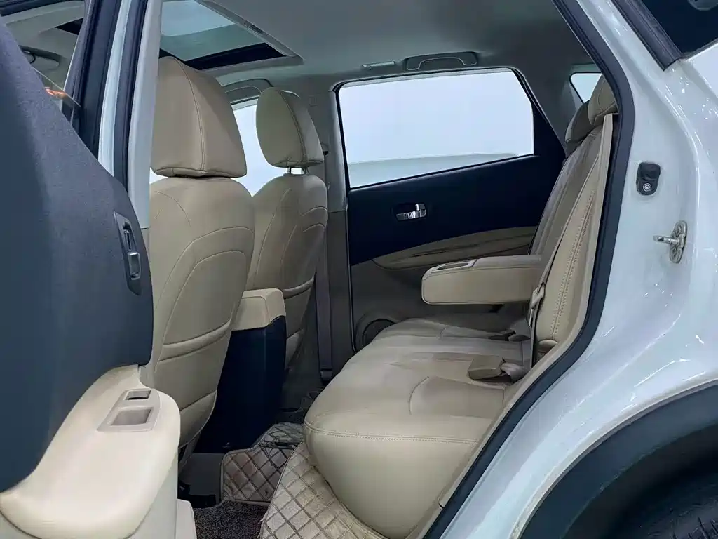 Nissan Qashqai 2014