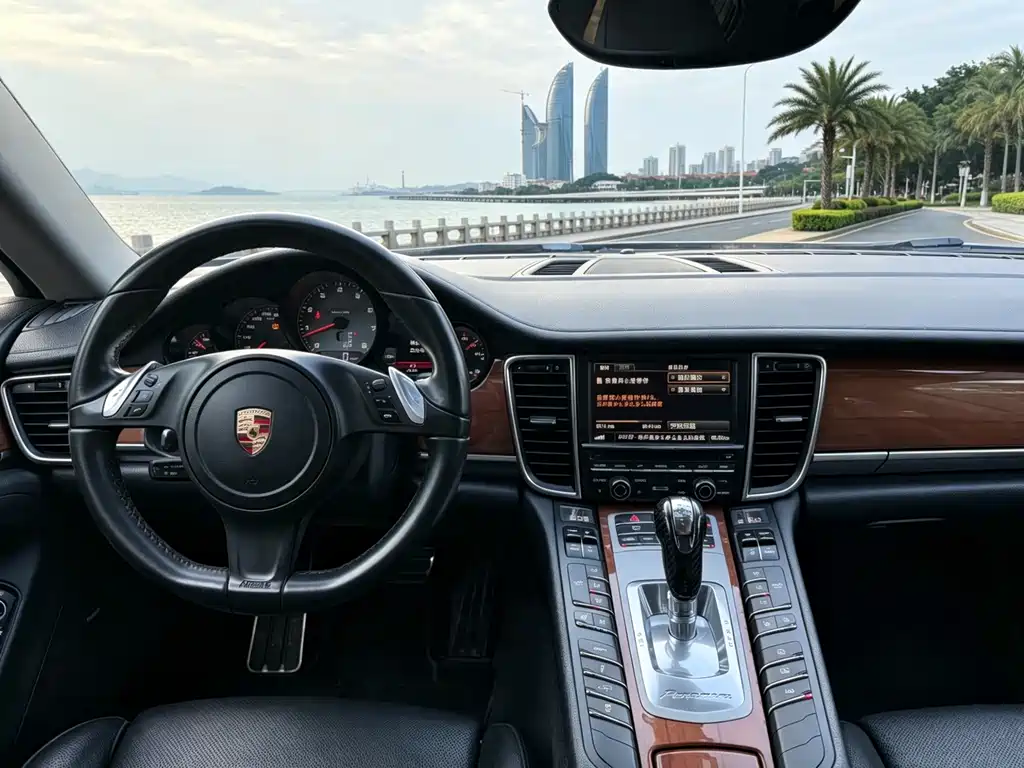 Porsche Panamera 2014 — фото 12