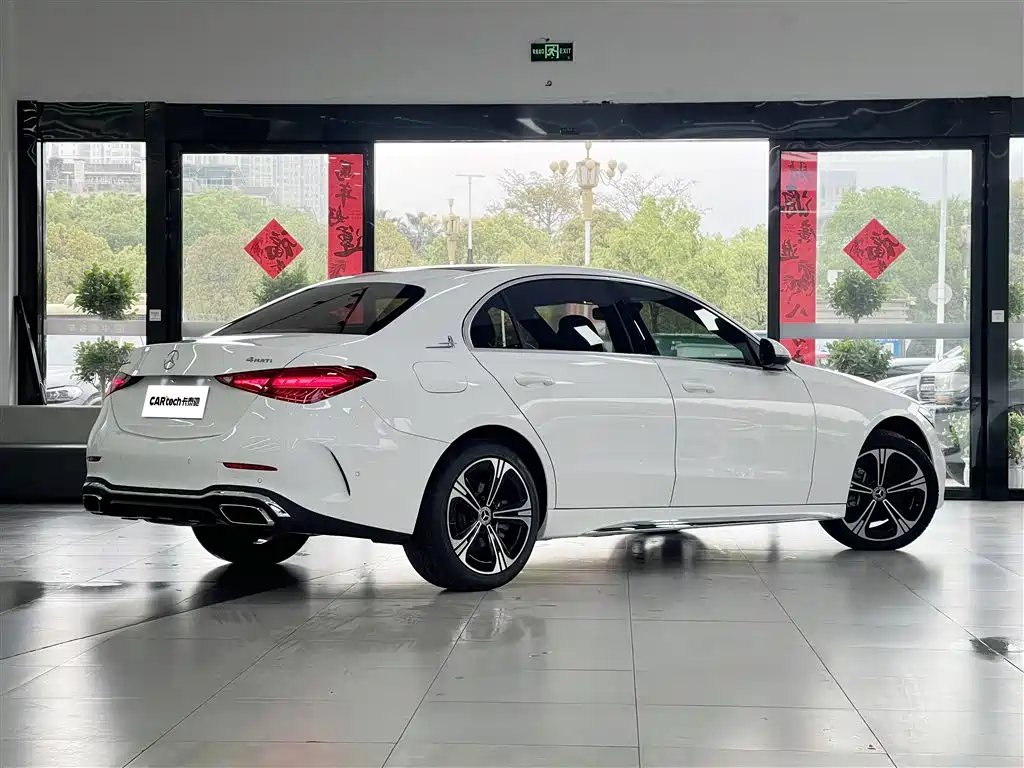 Mercedes-Benz C-Class 2022 — фото 15