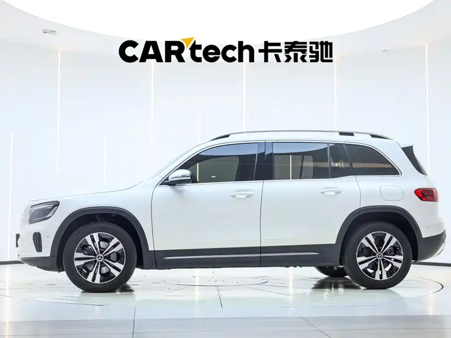 Mercedes-Benz GLB 2023