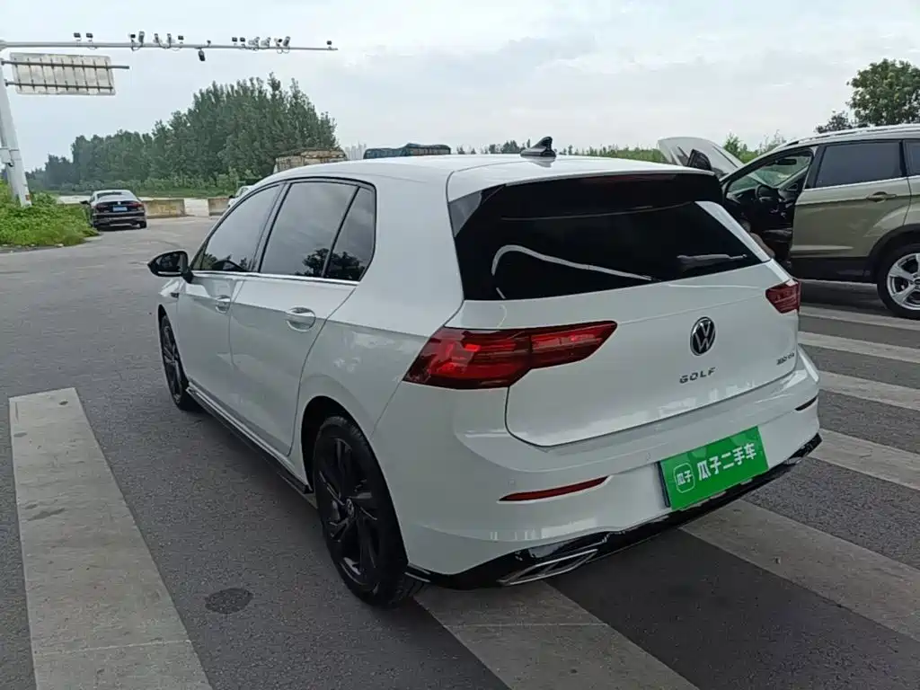 Volkswagen Golf 2023