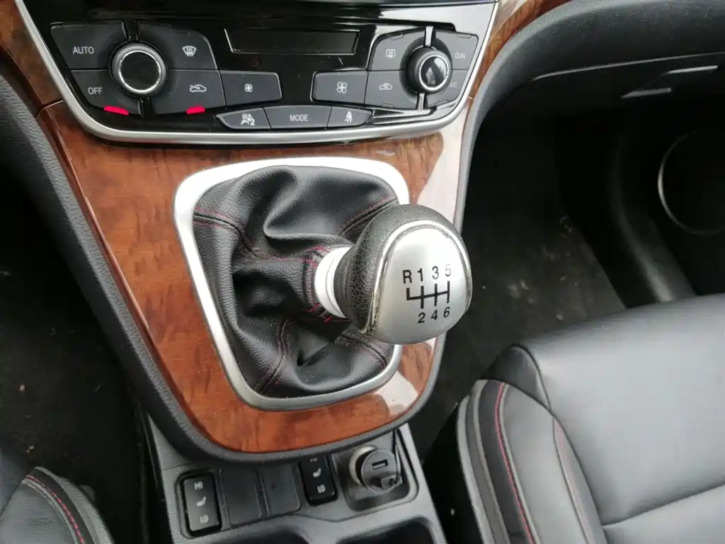 Haval H6 2016 — фото 10
