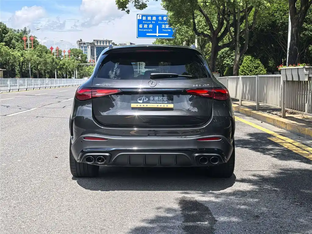 Mercedes-Benz GLC AMG 2025 — фото 6